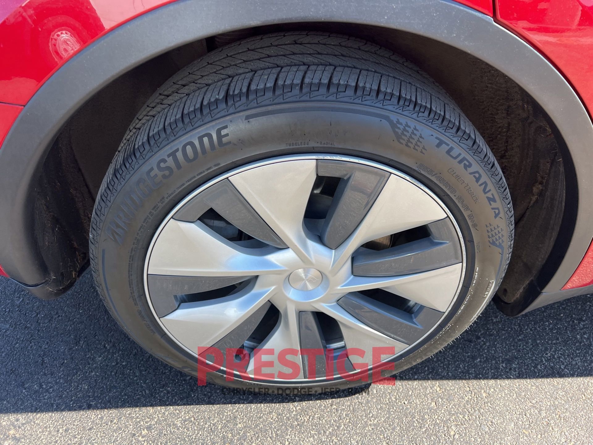 Used 2021 Tesla Model Y Long Range AWD/4WD image 12