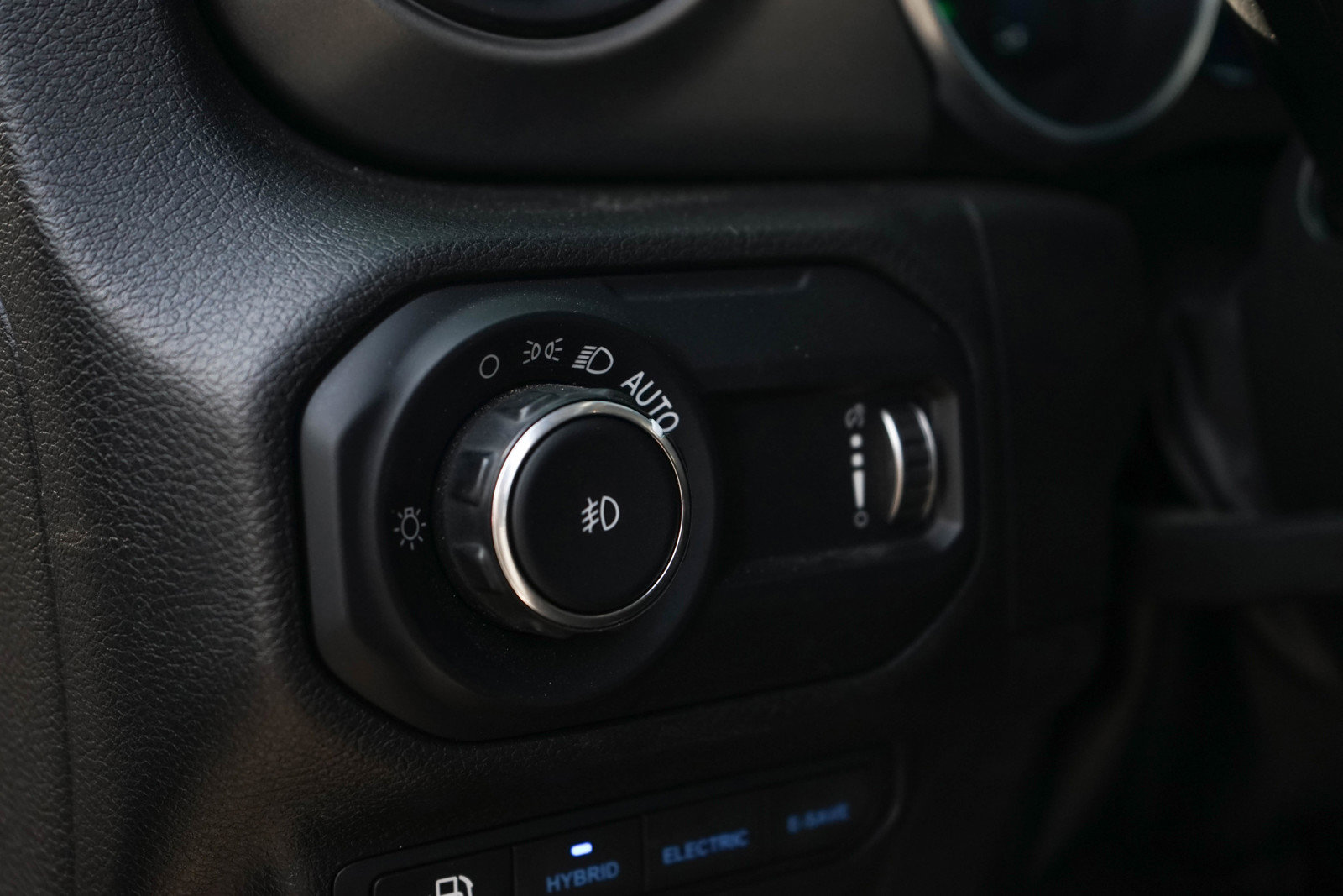 Used 2023 Jeep Wrangler Unlimited w/ Cold Weather Group image 23