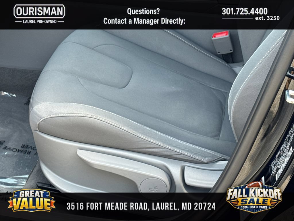 Used 2023 Hyundai Elantra SEL FWD image 7