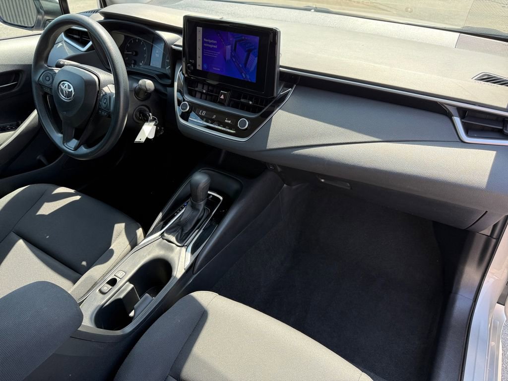 Used 2024 Toyota Corolla LE FWD image 17