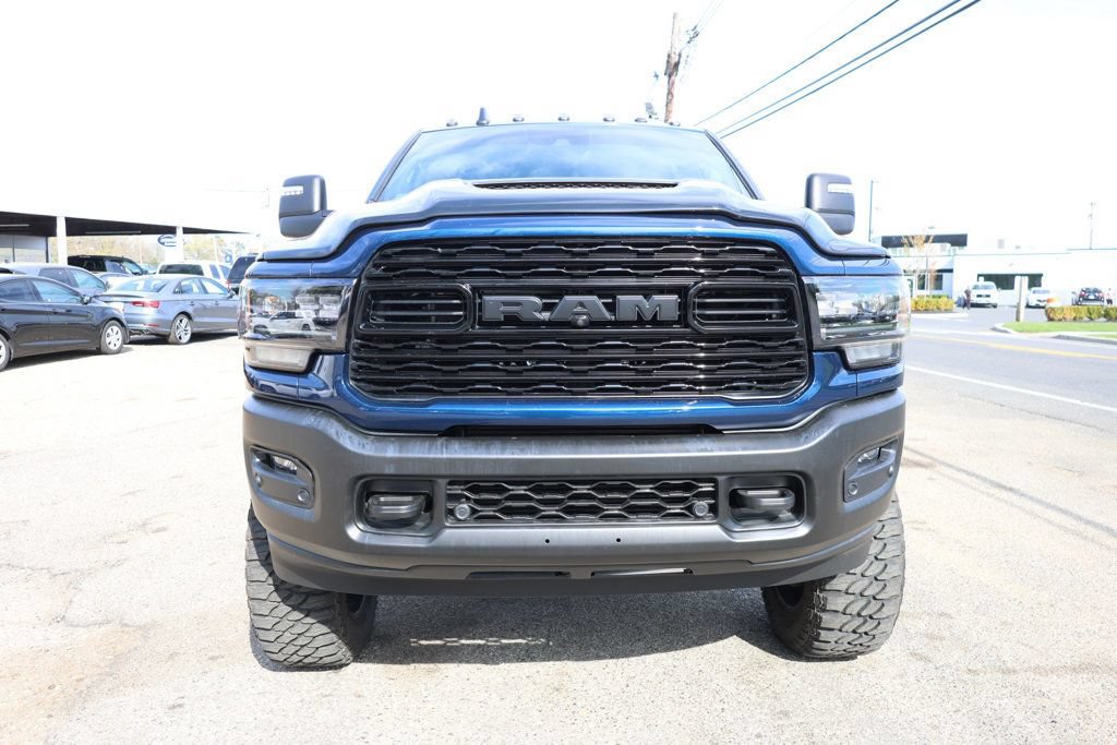Used 2024 RAM 3500 Limited w/ Night Edition AWD/4WD image 8
