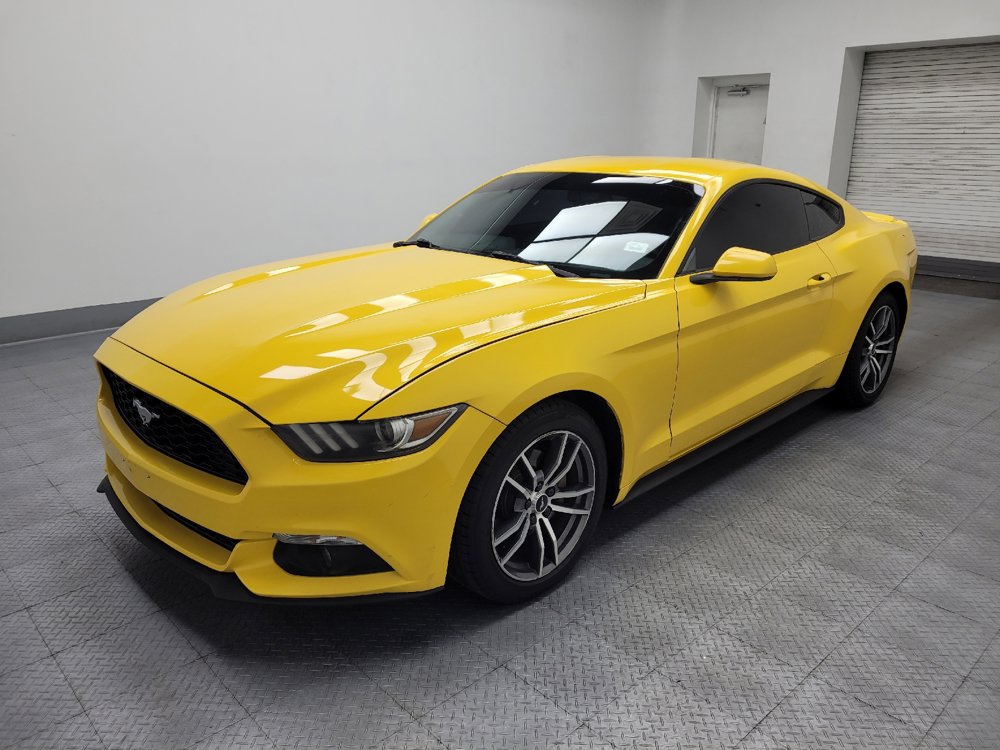 Used 2017 Ford Mustang Coupe RWD image 2