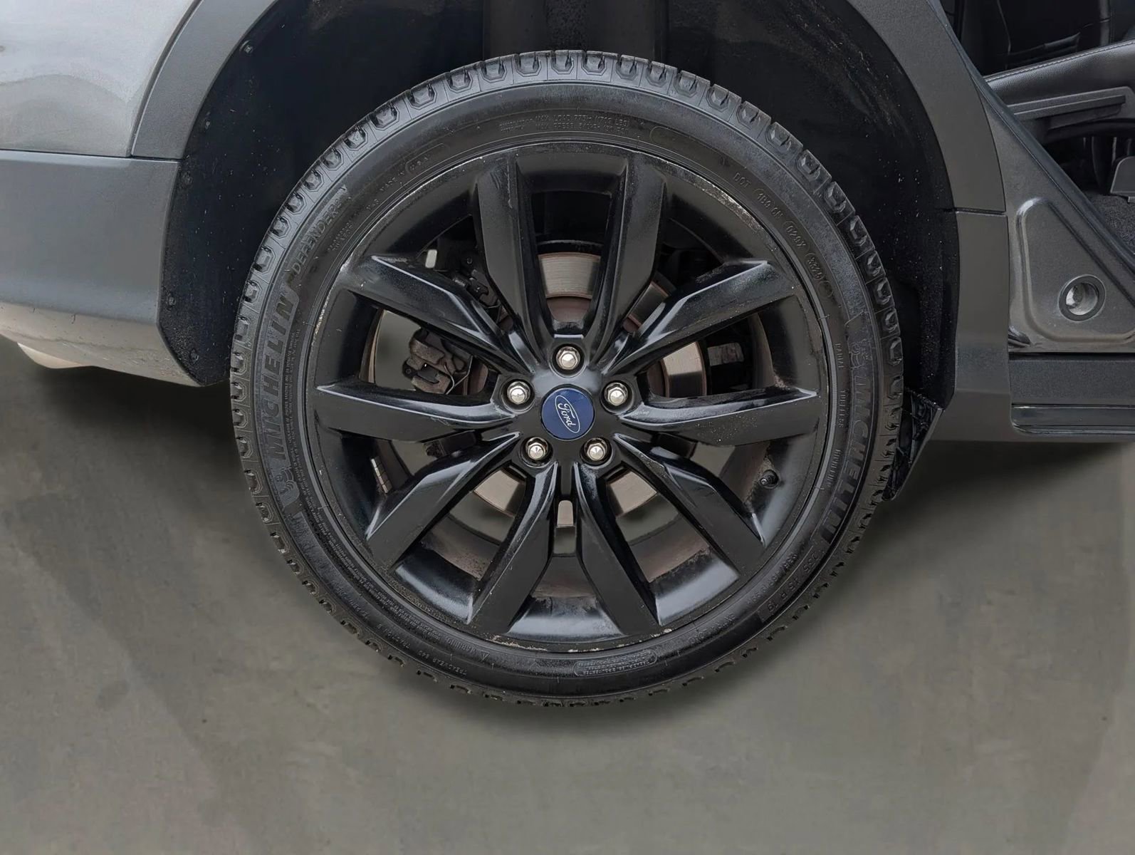 Used 2017 Ford Escape SE w/ Equipment Group 201A FWD image 10