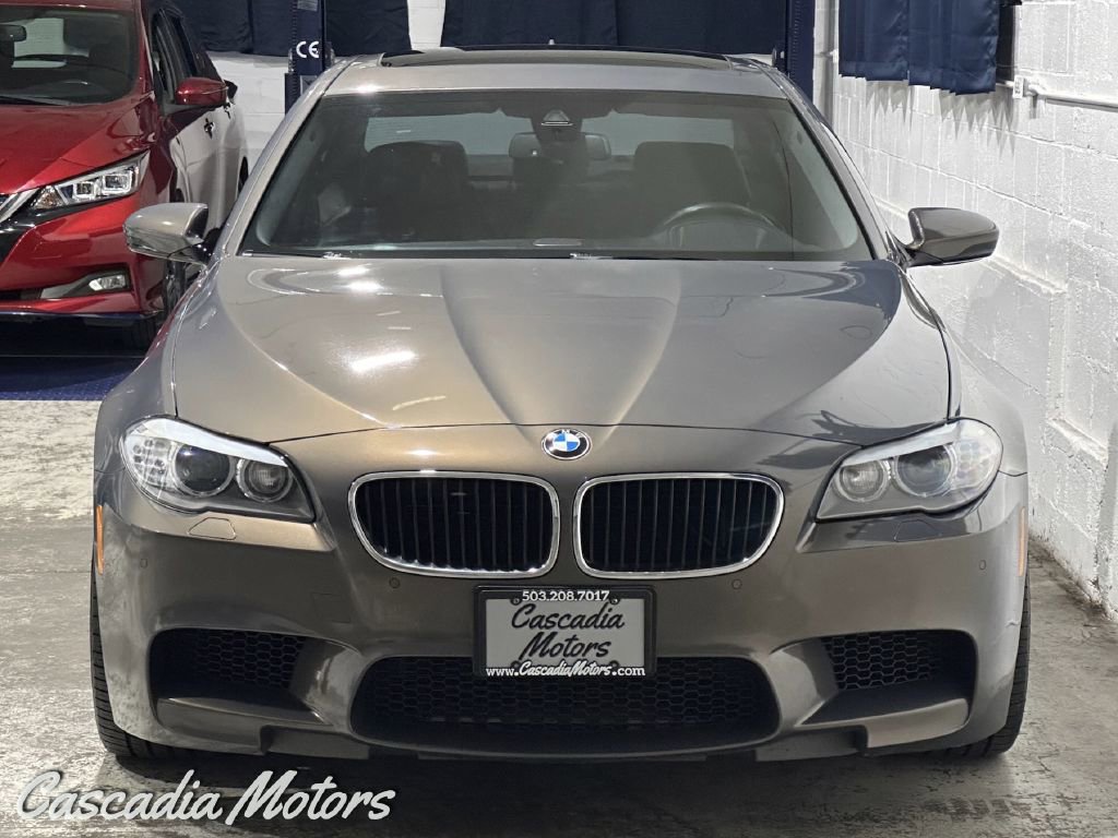 Used 2013 BMW M5 image 4