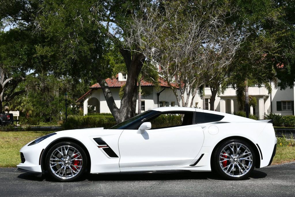 Used 2017 Chevrolet Corvette Grand Sport RWD image 22