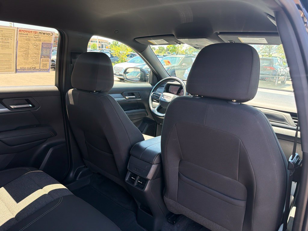 Used 2025 GMC Terrain Elevation AWD/4WD image 15