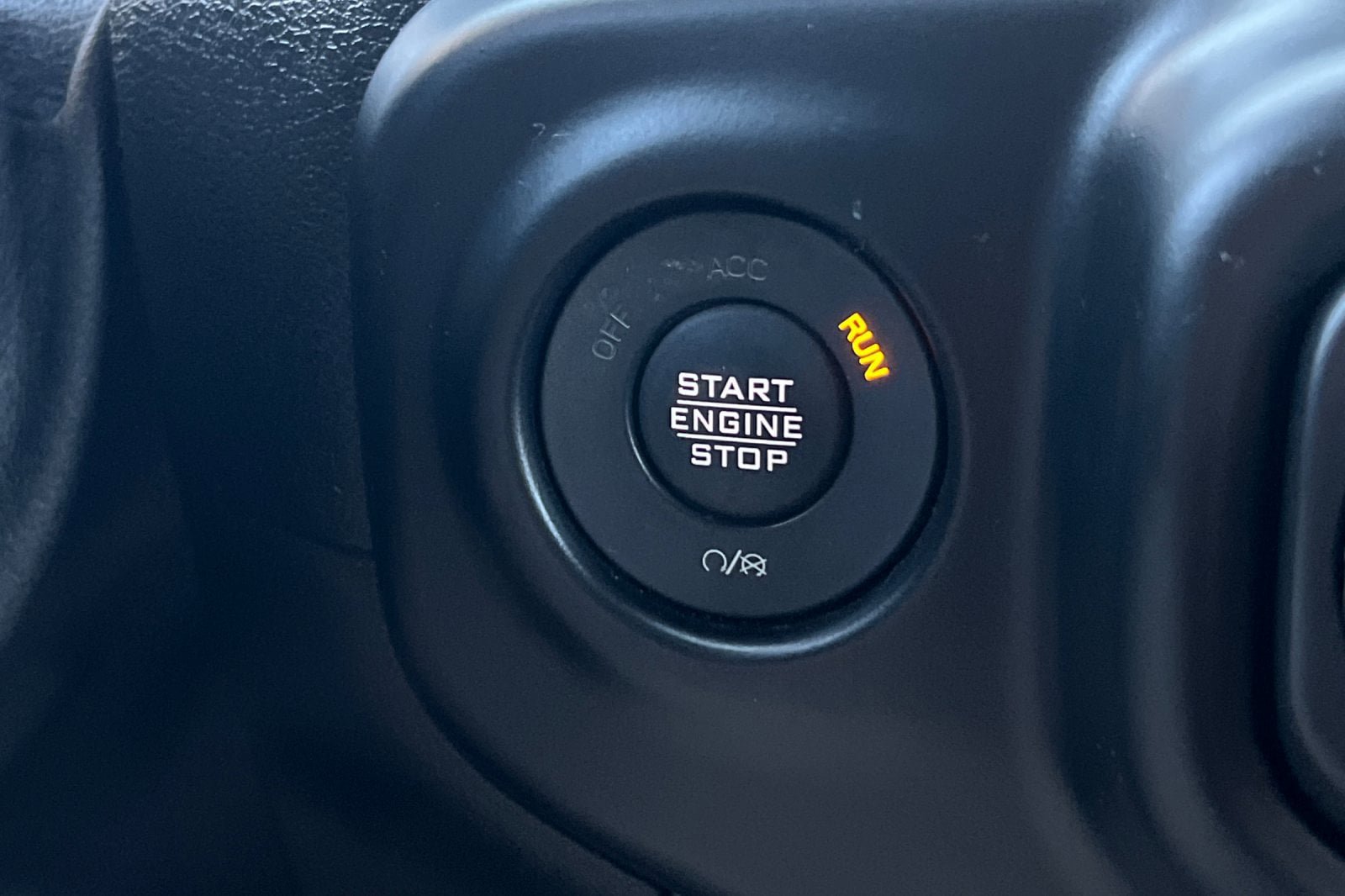 Used 2021 Jeep Gladiator Sport AWD/4WD image 22