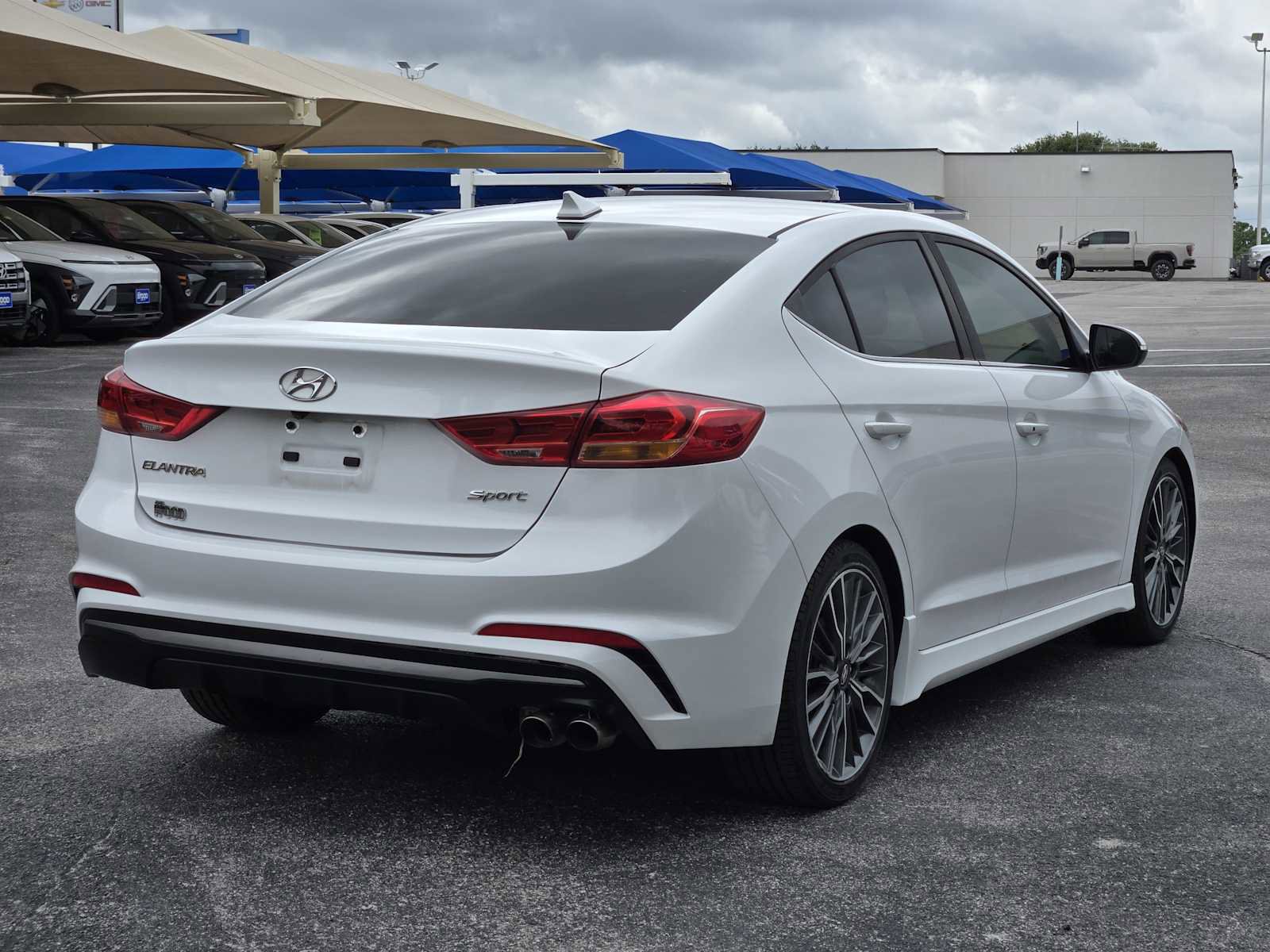 Used 2018 Hyundai Elantra Sport w/ Sport Premium Package 03 FWD image 7