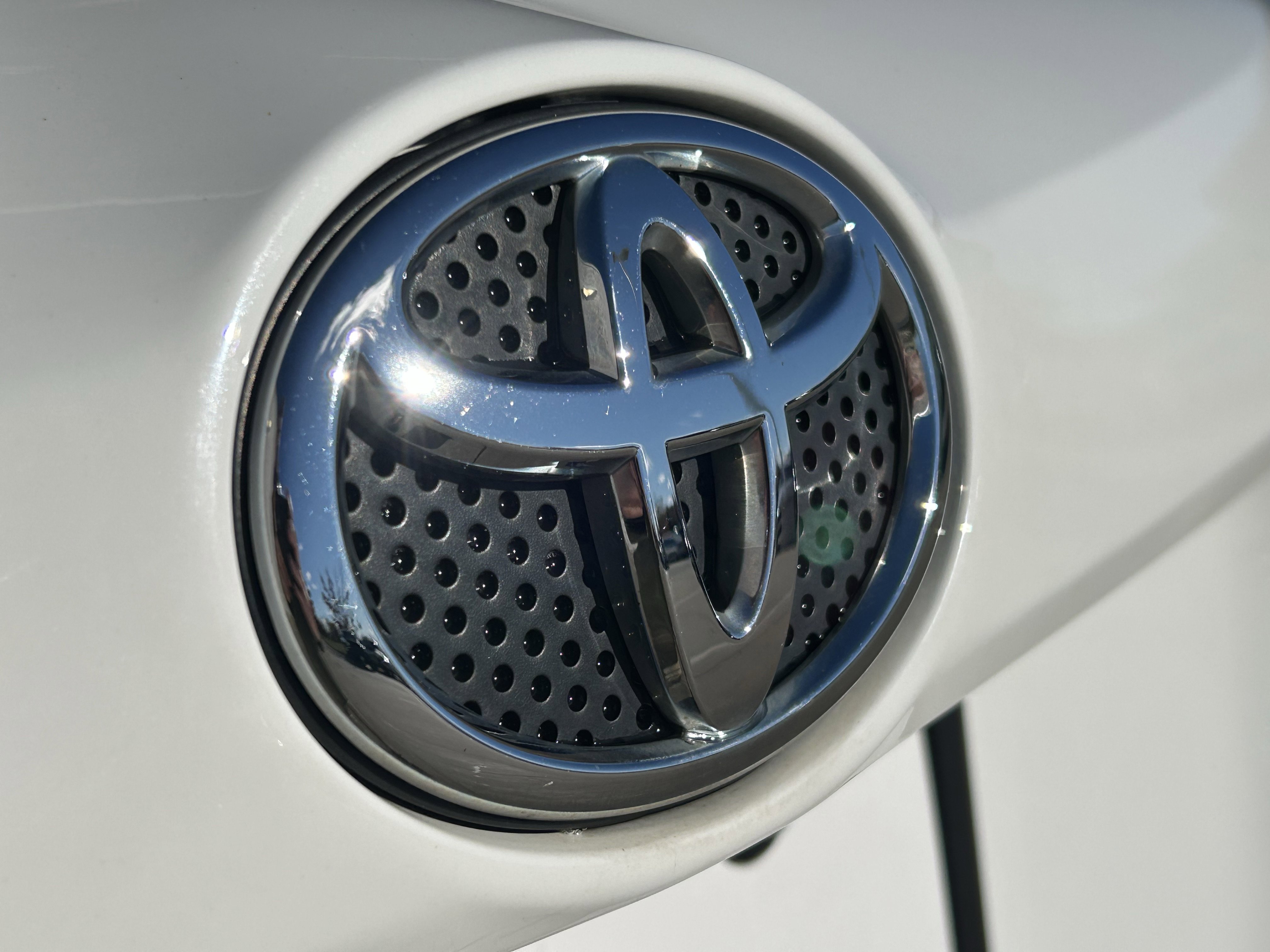 Certified 2018 Toyota RAV4 XLE image 7