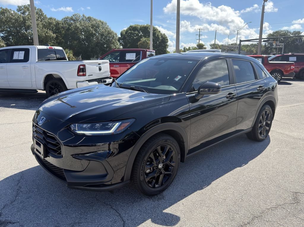 Used 2024 Honda HR-V Sport image 9