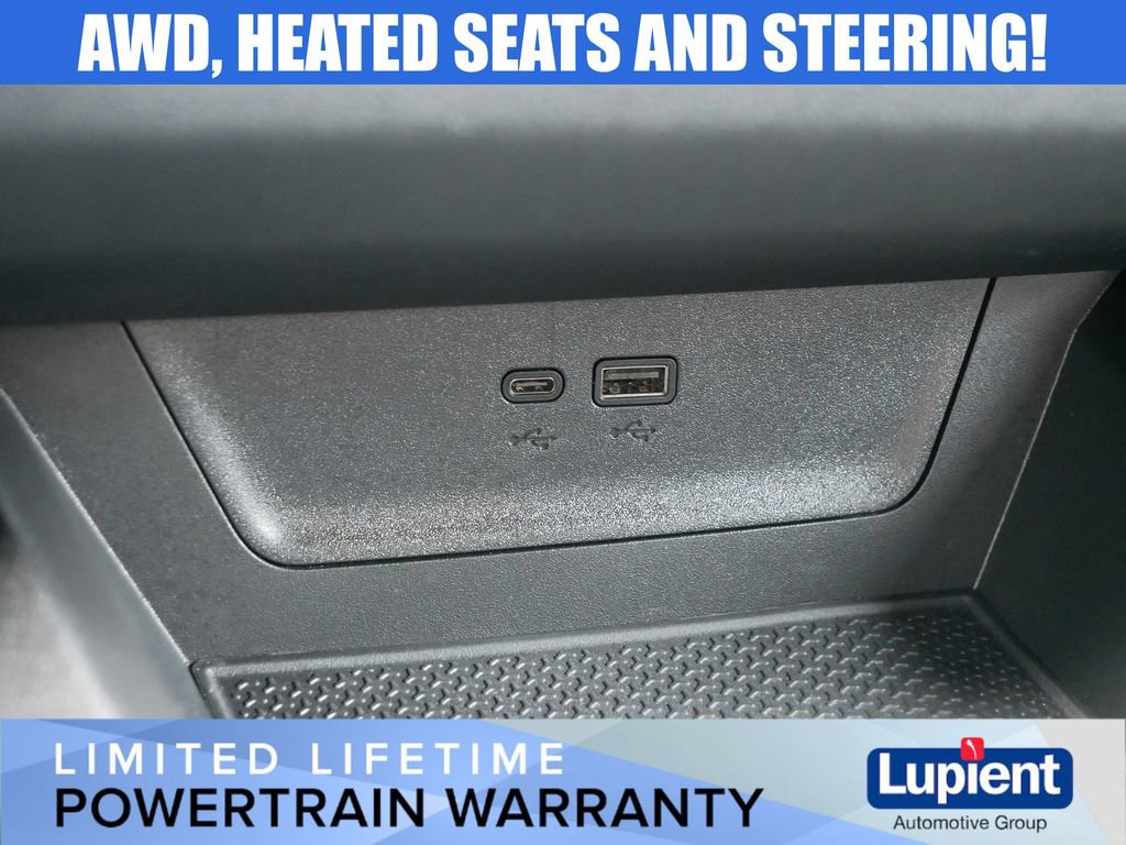 Used 2025 Chevrolet Equinox LT AWD/4WD image 26
