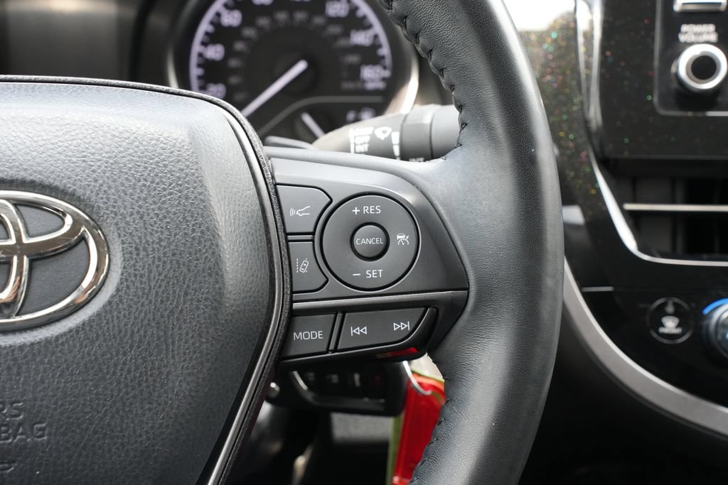 Used 2023 Toyota Camry SE FWD image 8