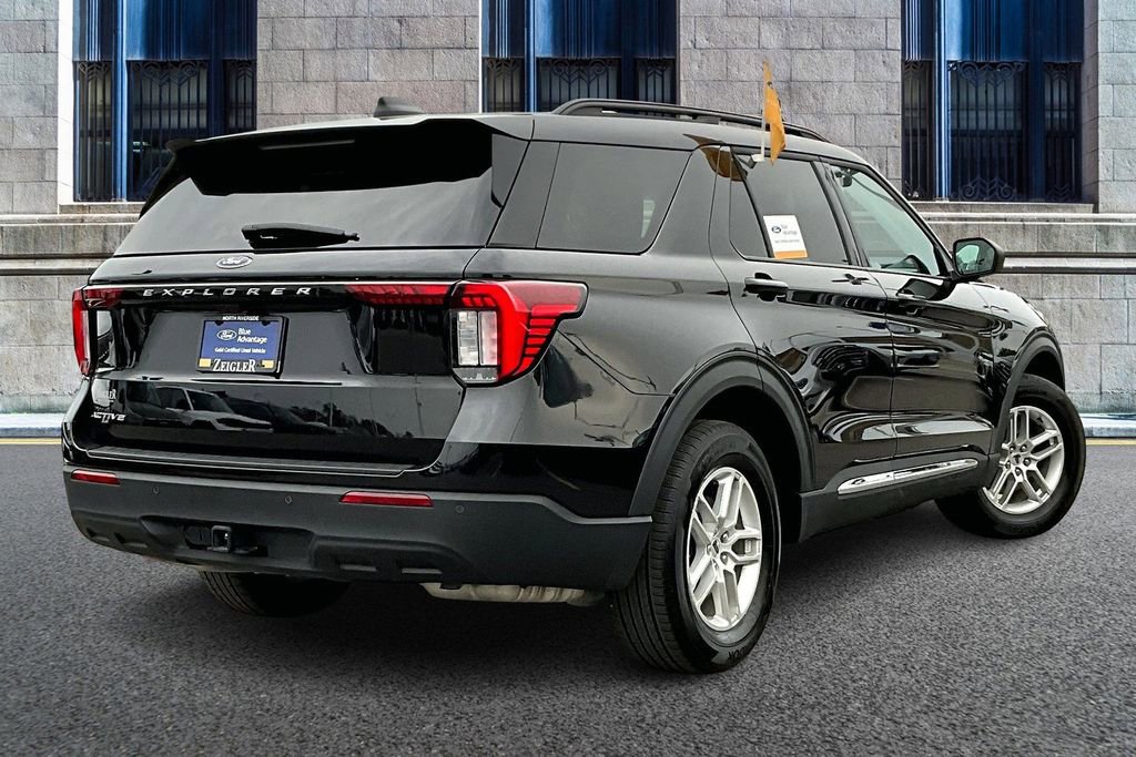 Certified 2025 Ford Explorer Active image 11