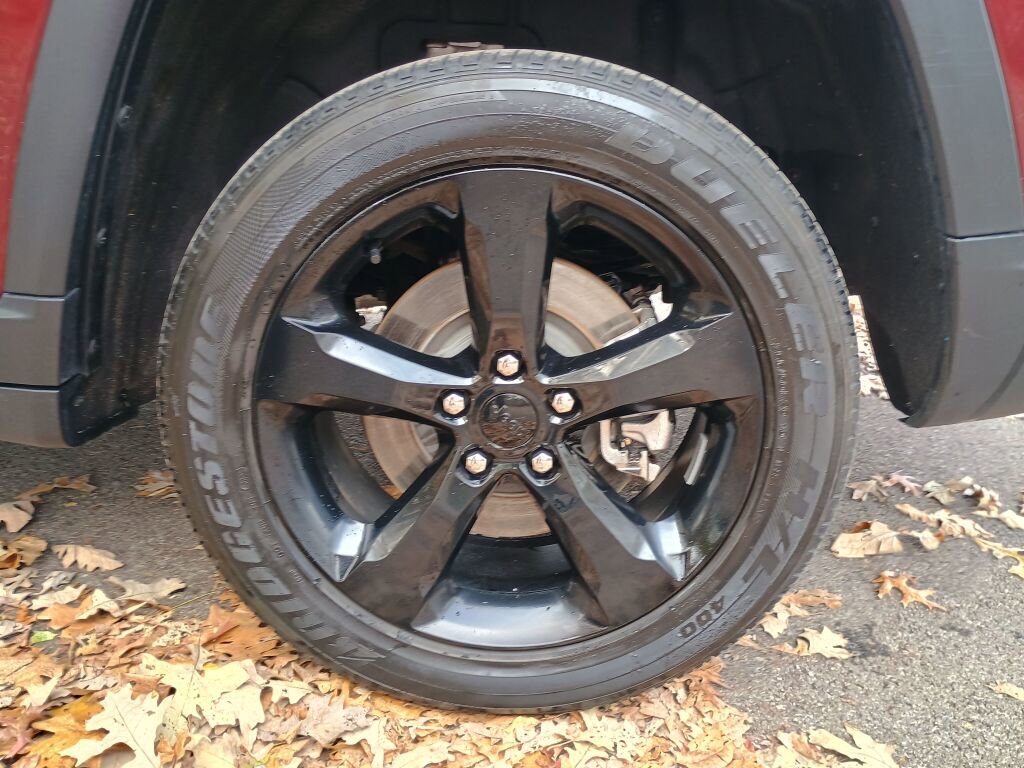 Used 2023 Jeep Grand Cherokee L Laredo image 26