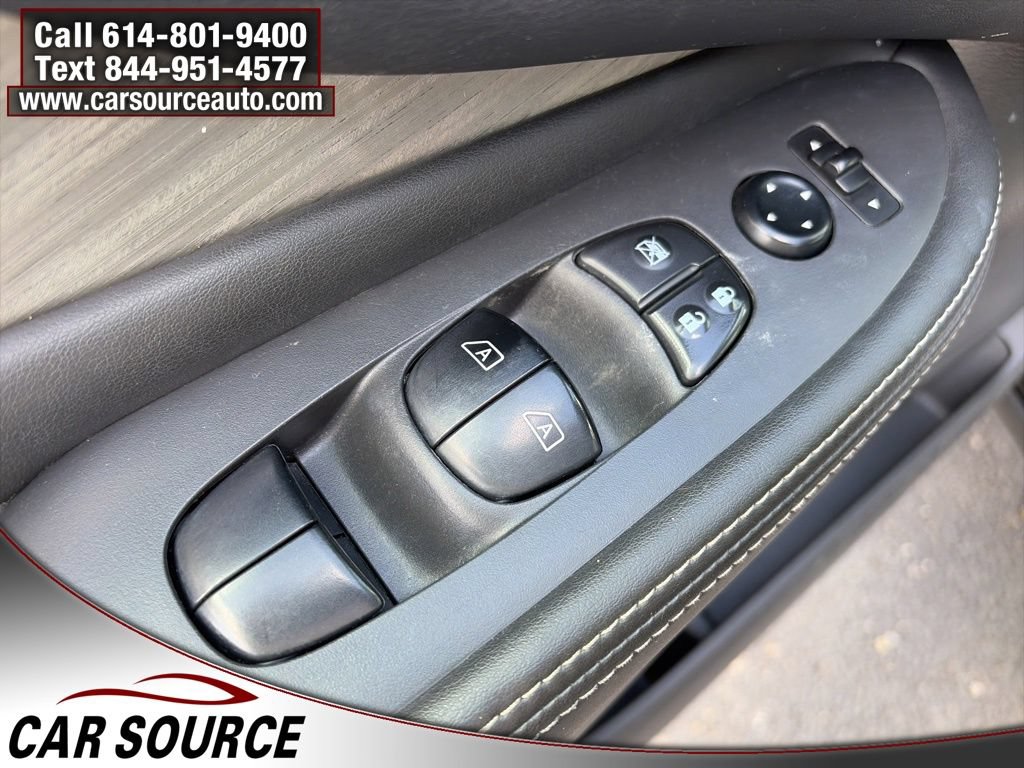 Used 2015 Nissan Murano S AWD/4WD image 16