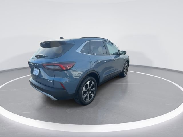 Used 2024 Ford Escape Platinum image 8