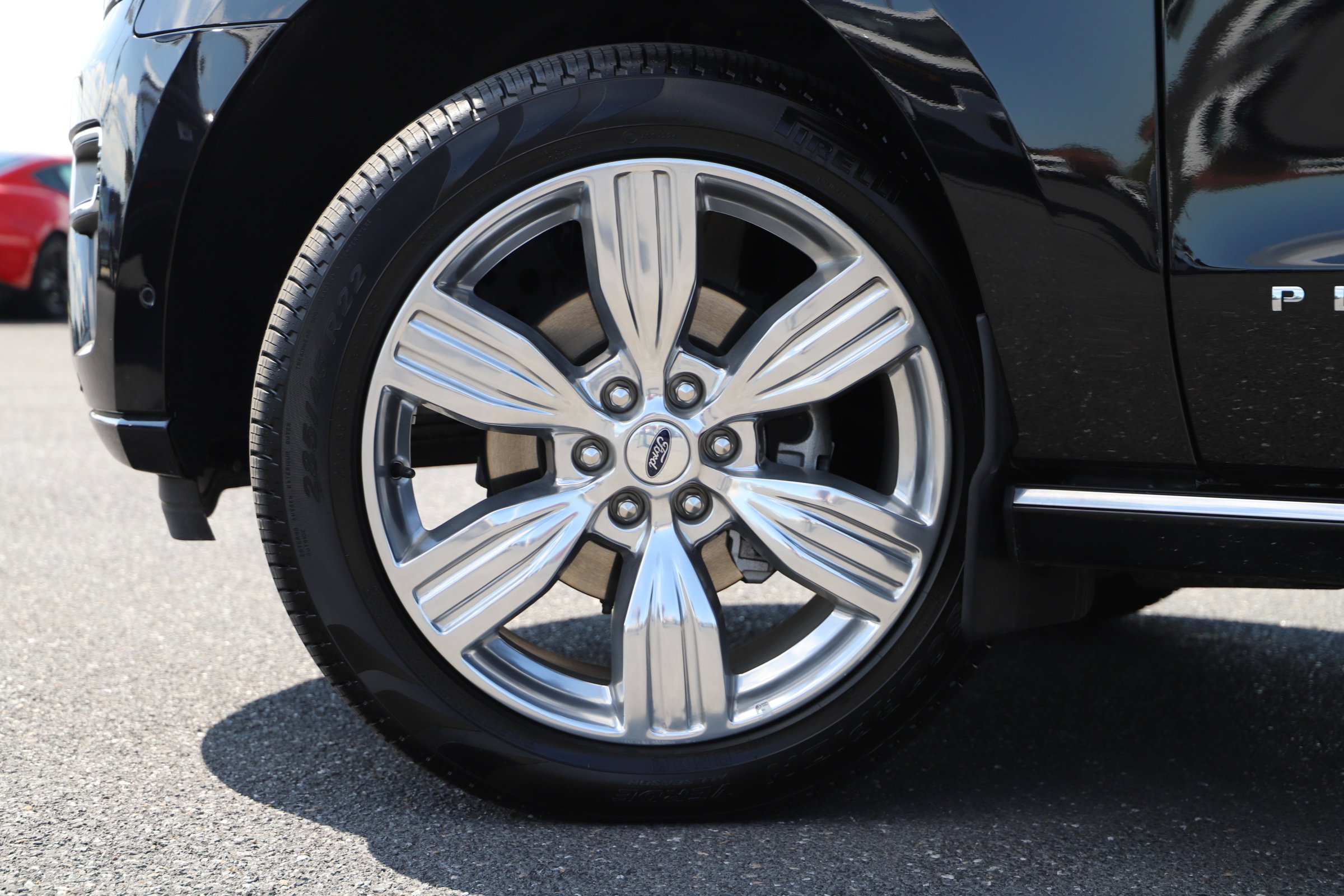 Certified 2024 Ford Expedition Max Platinum AWD/4WD image 2