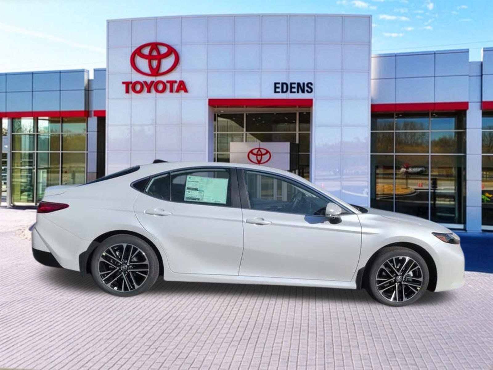 New 2026 Toyota Camry XLE AWD/4WD image 2