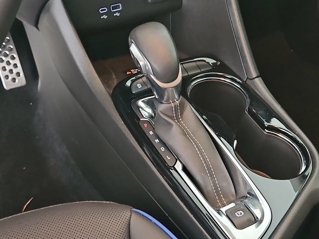 Certified 2026 Buick Encore GX Sport Touring w/ Advanced Technology Package FWD image 21