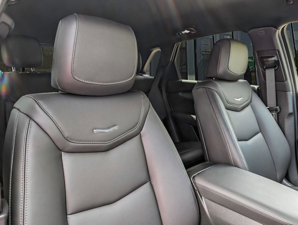 New 2025 Cadillac XT5 Luxury image 19