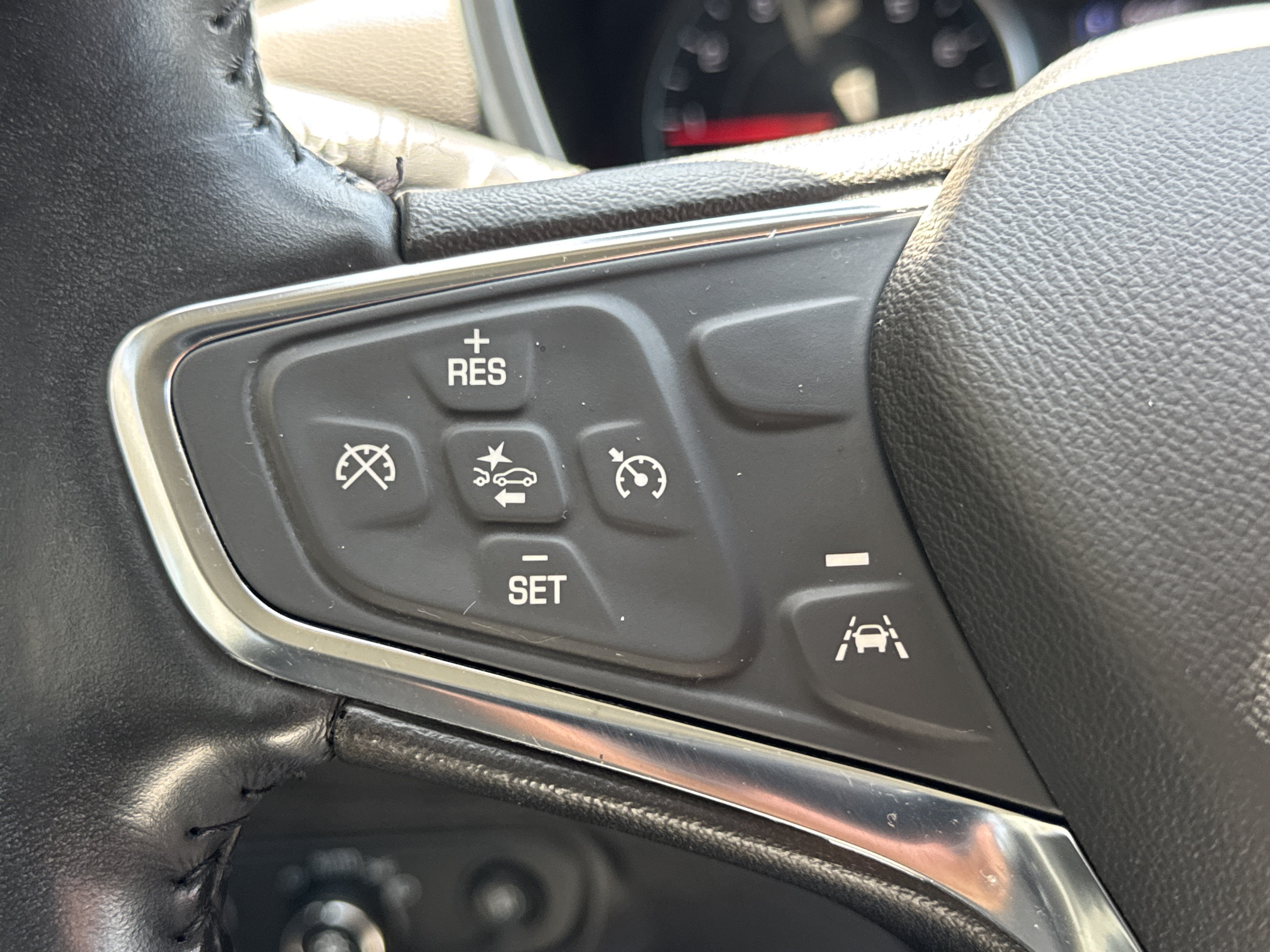 Used 2021 Chevrolet Equinox LT AWD/4WD image 9
