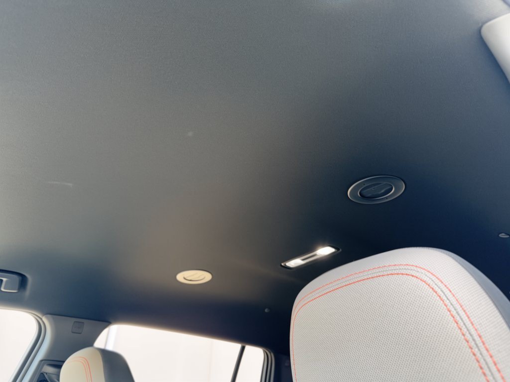 New 2027 Chevrolet Traverse LT FWD image 27