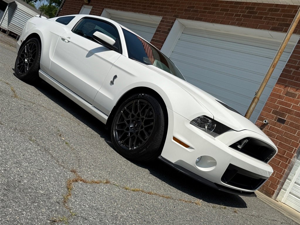 Used 2013 Ford Mustang Shelby GT500 image 24