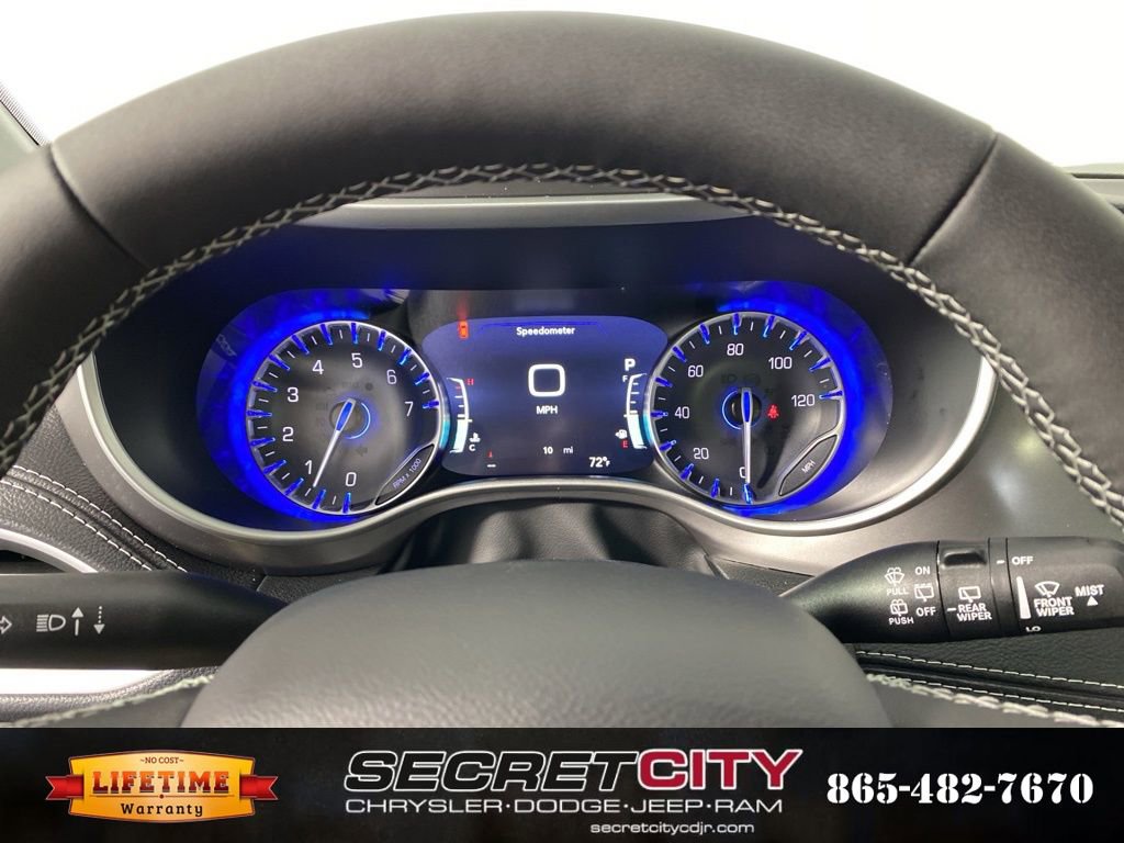 New 2026 Chrysler Pacifica Select w/ S Appearance Package image 19