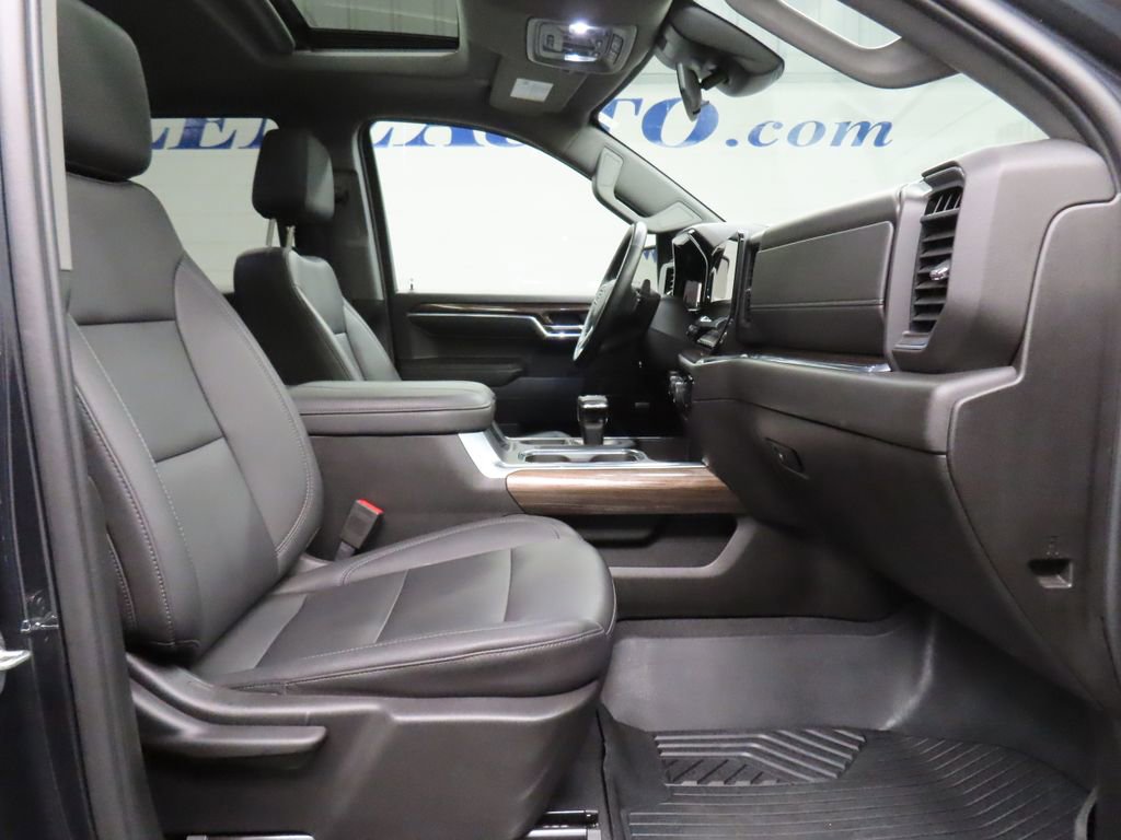 Used 2024 Chevrolet Silverado 1500 RST image 33