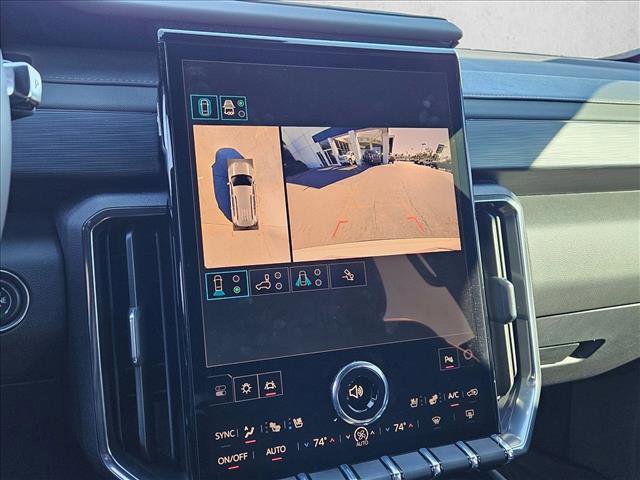 Used 2026 GMC Acadia AT4 w/ Super Cruise Package AWD/4WD image 13