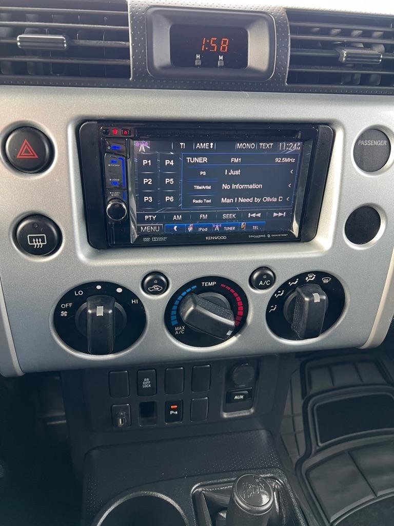 Used 2008 Toyota FJ Cruiser 4WD image 50