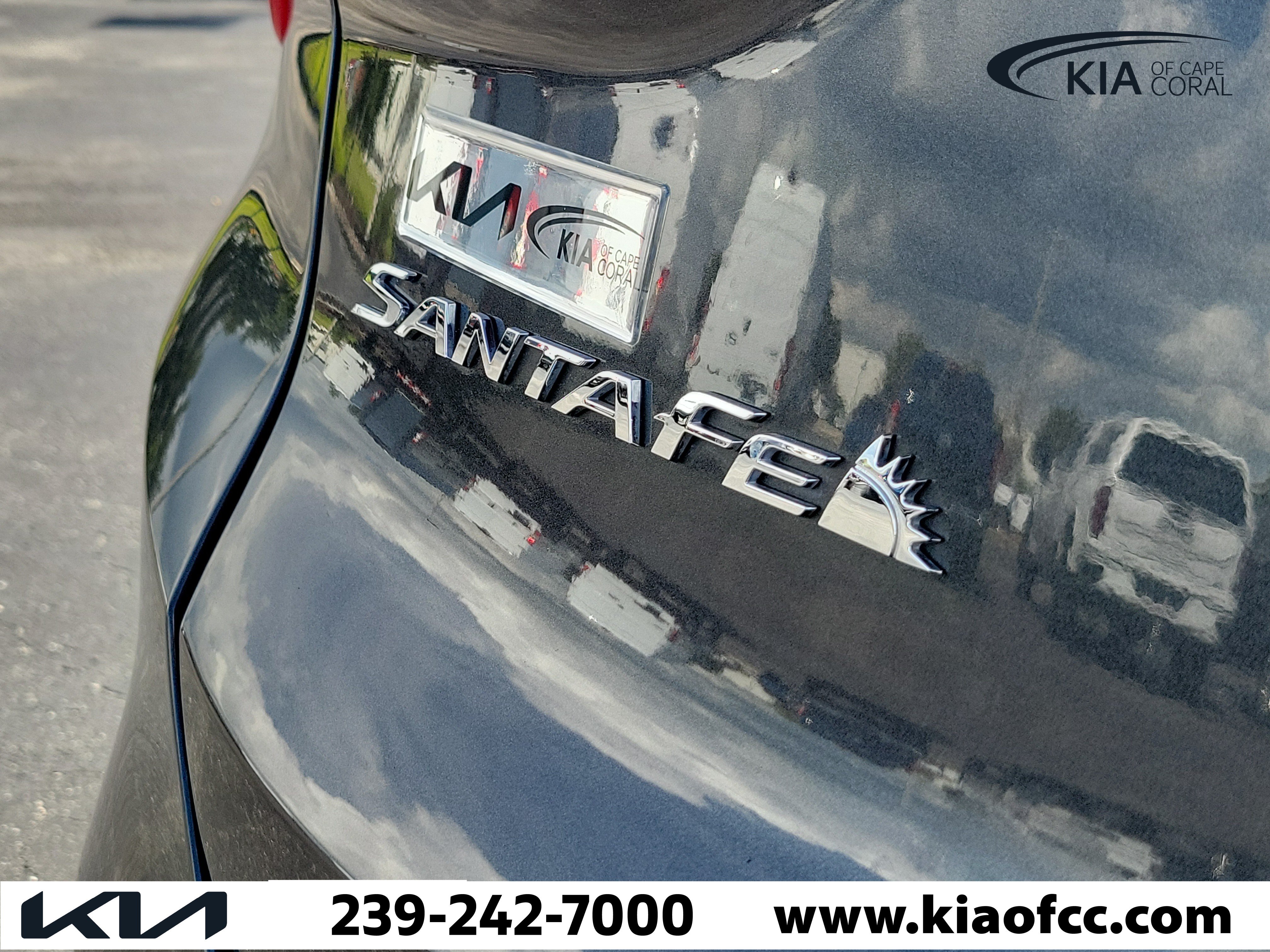 Used 2021 Hyundai Santa Fe SEL w/ Convenience + Premium Package FWD image 10