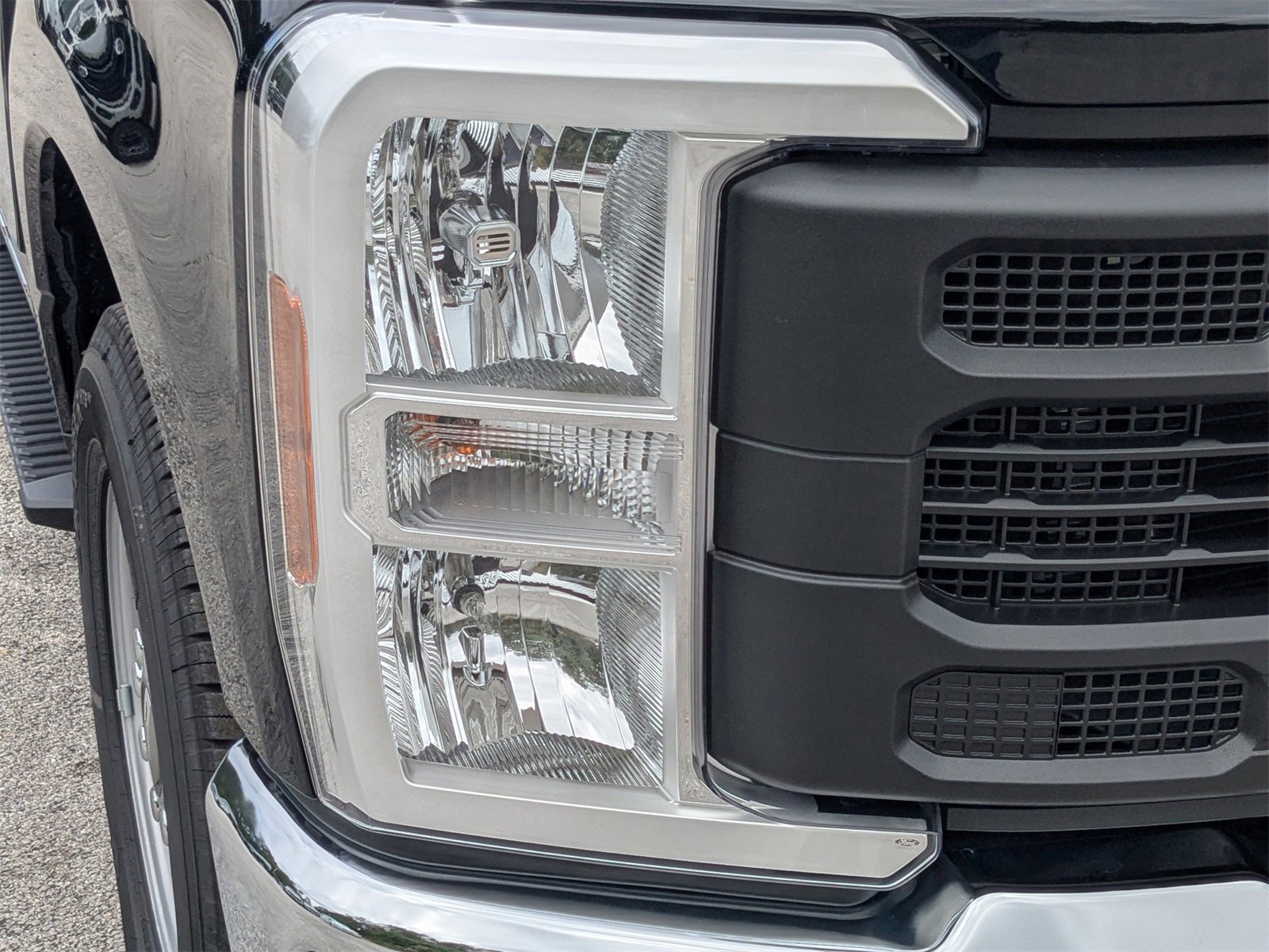 New 2026 Ford F350 XL w/ 360-Degree Camera Package image 9