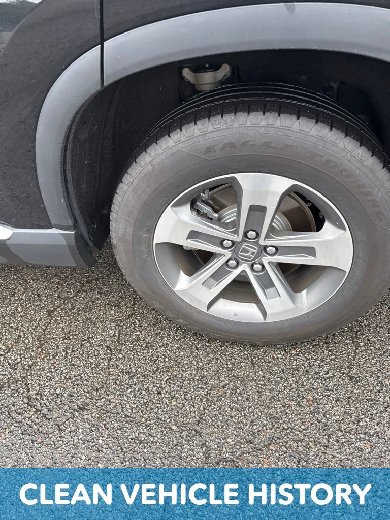 Used 2025 Honda Pilot EX-L image 3