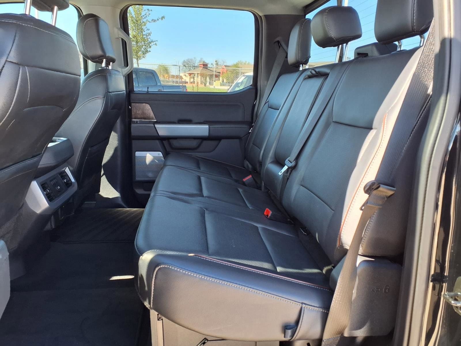 Used 2024 Ford F250 Lariat image 18