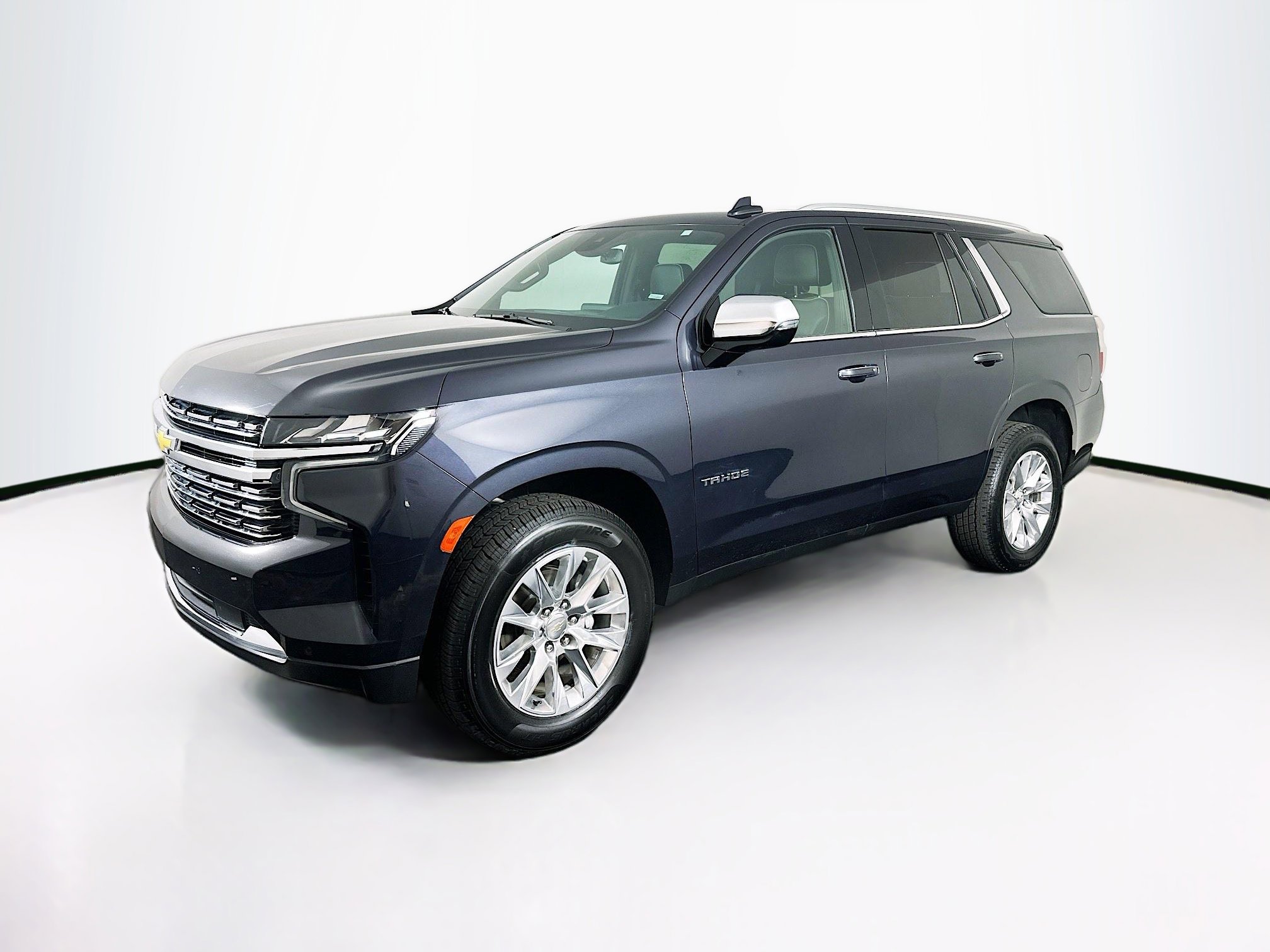 Used 2024 Chevrolet Tahoe Premier image 3
