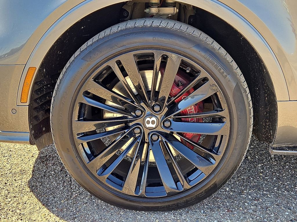 Used 2021 Bentley Bentayga Speed image 12