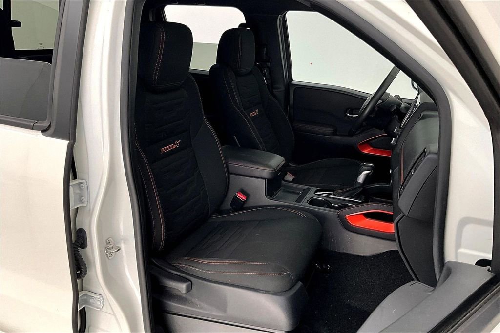 Used 2024 Nissan Frontier Pro-X w/ Technology Package image 11