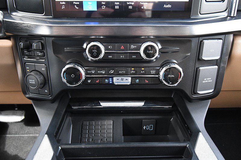 Used 2025 Ford F450 Lariat AWD/4WD image 23