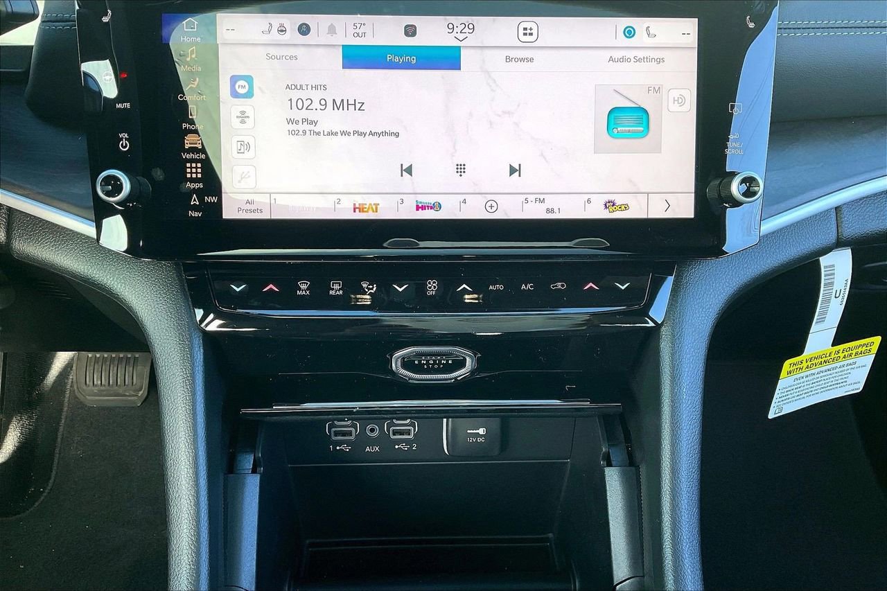 New 2026 Jeep Grand Cherokee Limited w/ Limited Altitude Package AWD/4WD image 18