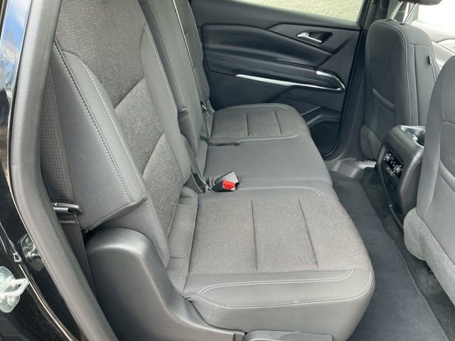 Used 2025 Chevrolet Traverse LT w/ Sun and Wheel Package image 19