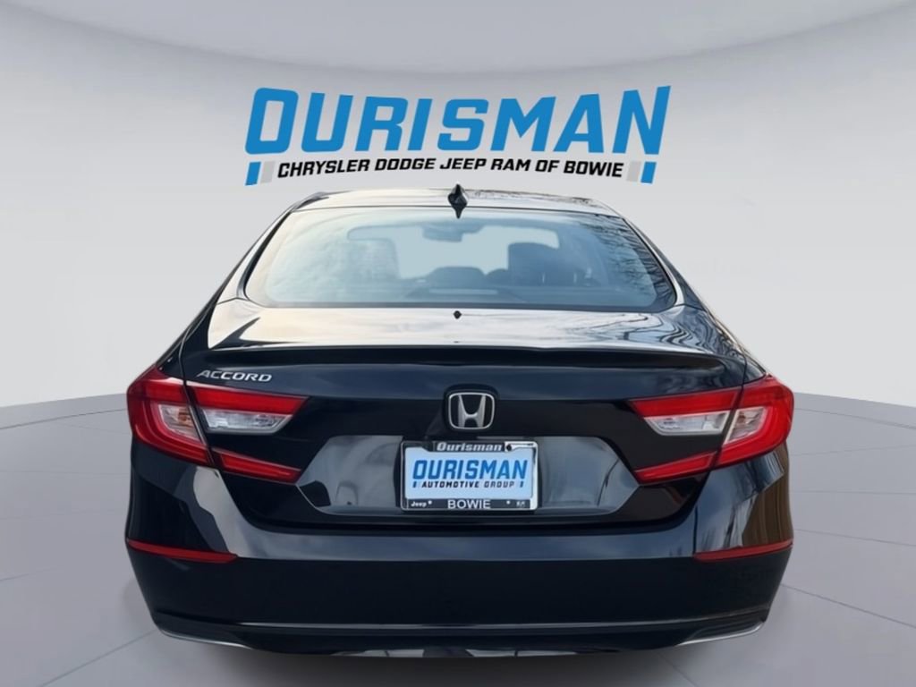 Used 2018 Honda Accord EX image 5