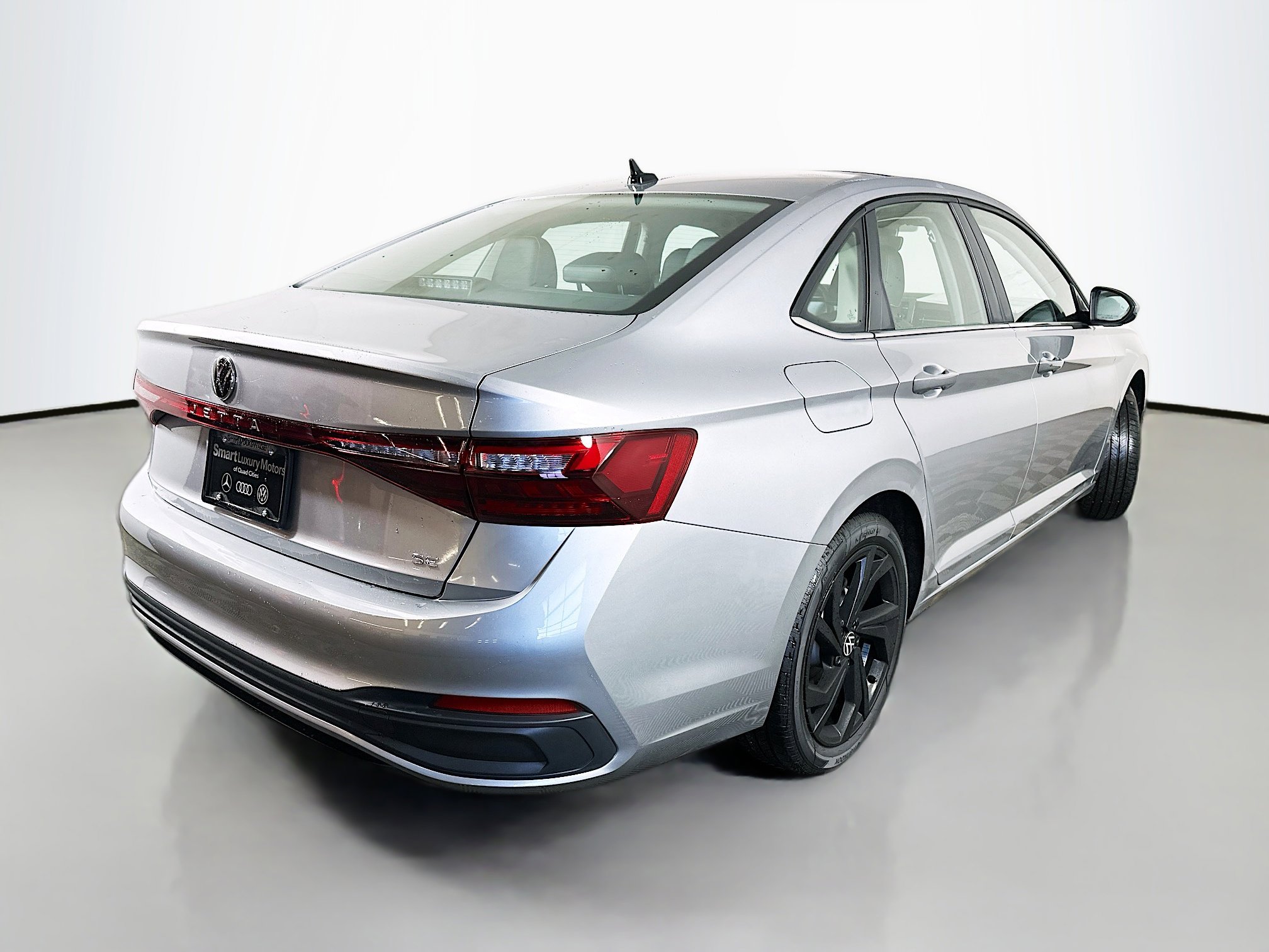 New 2026 Volkswagen Jetta SE image 7