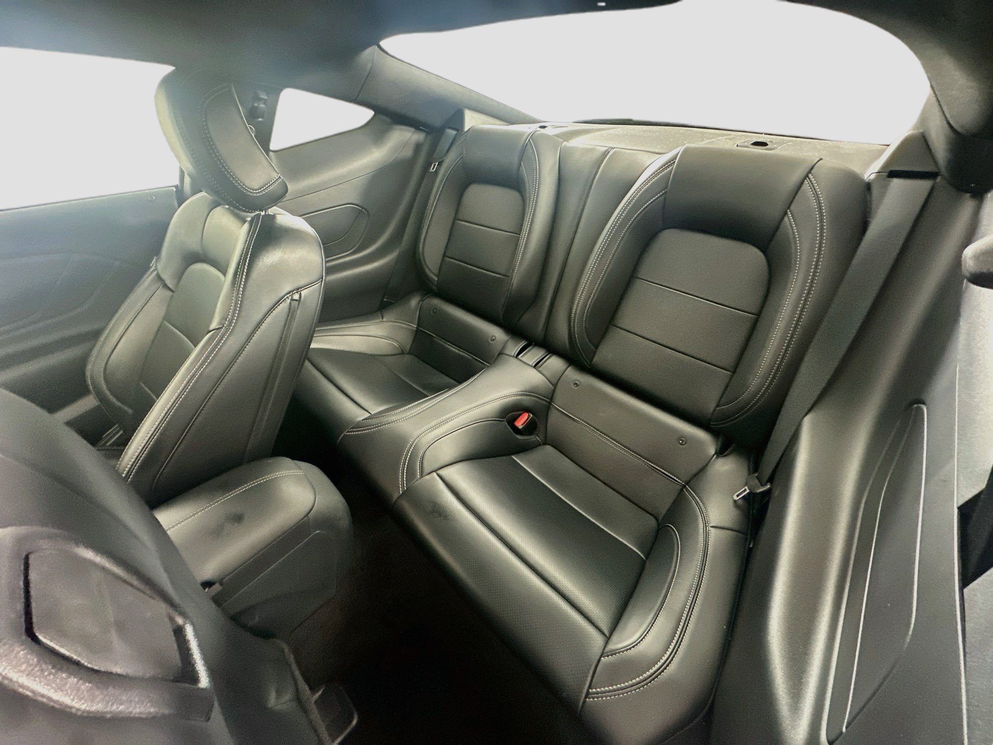 Used 2025 Ford Mustang Premium RWD image 25