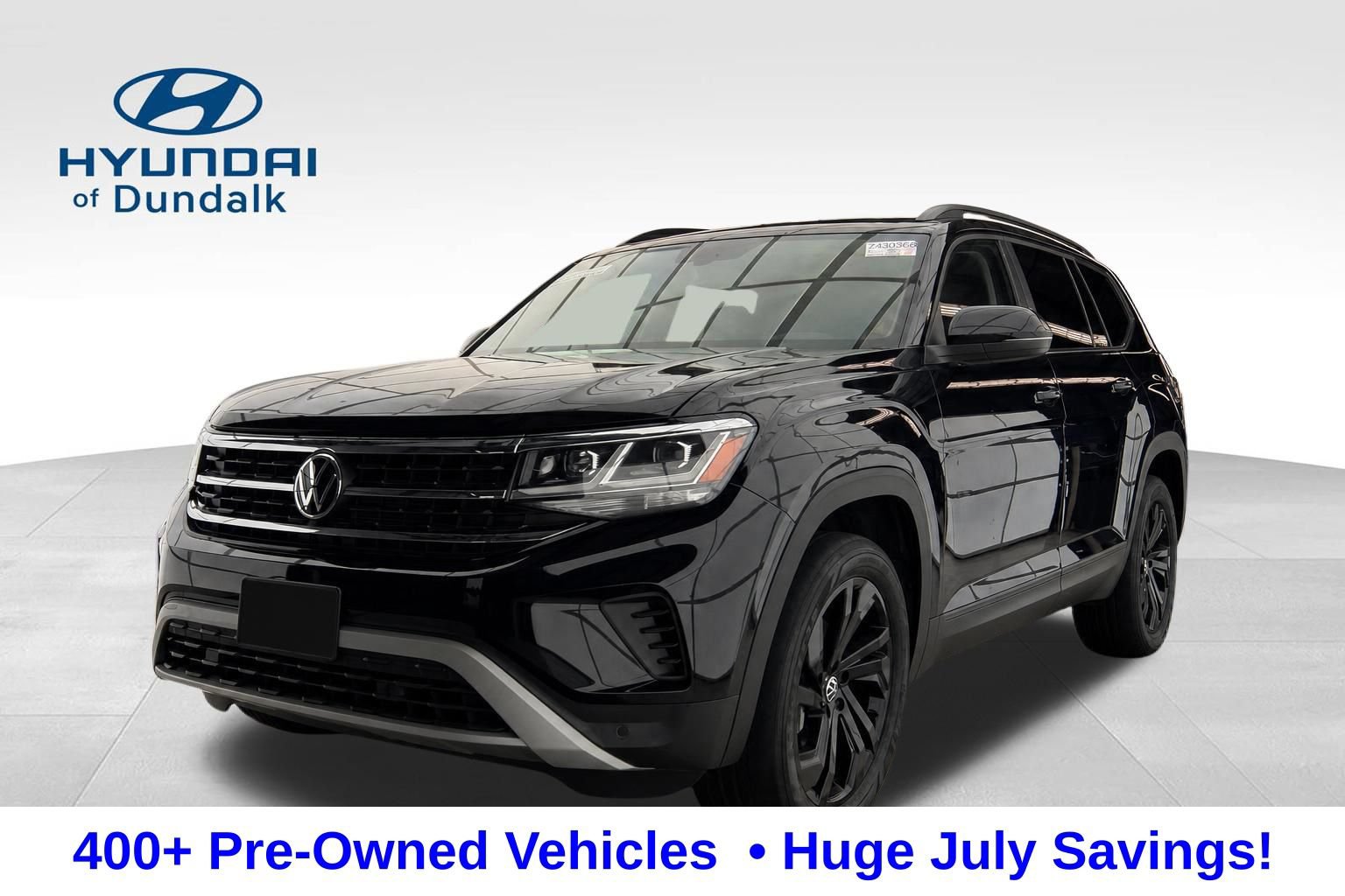 Used 2022 Volkswagen Atlas SE w/ Panoramic Sunroof Package FWD image 3