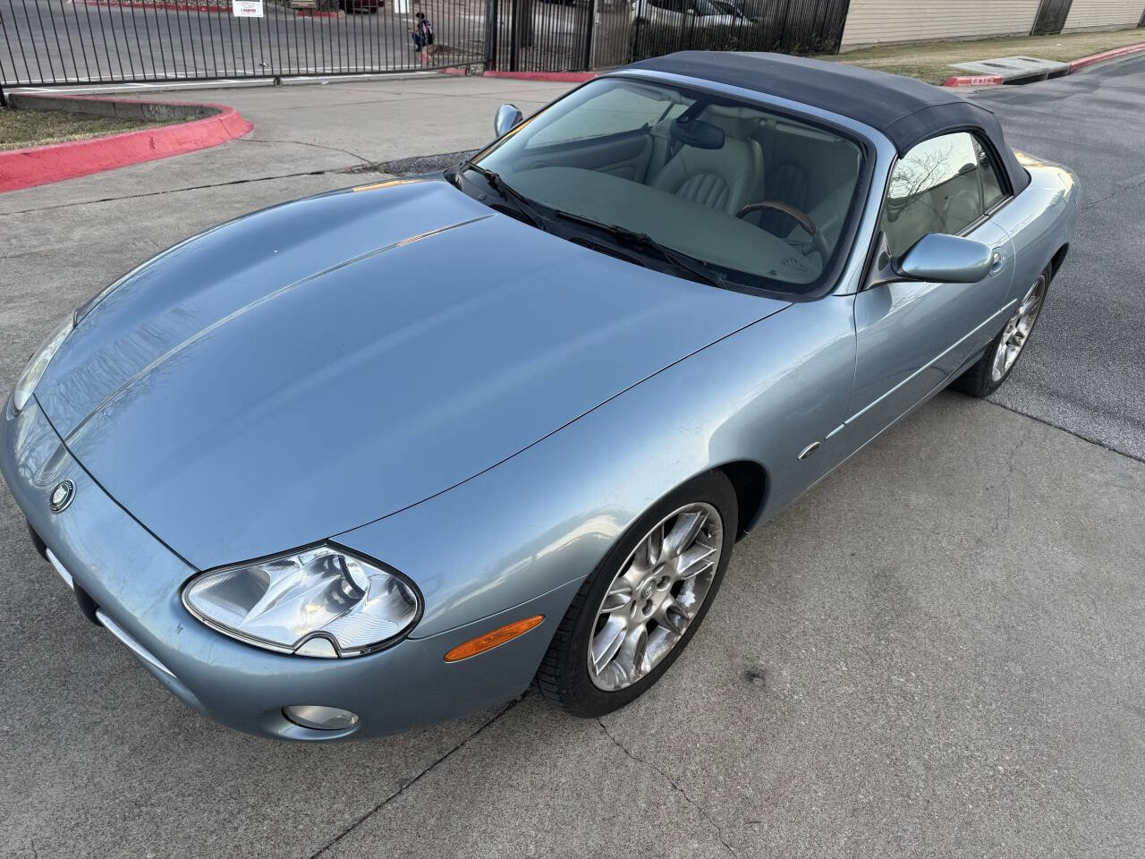 Used 2002 Jaguar XK8 Convertible image 24