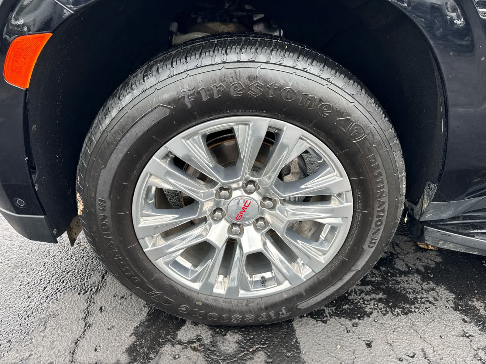 Certified 2023 GMC Yukon Denali w/ Advanced Technology Package AWD/4WD image 9