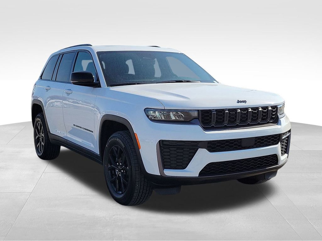New 2026 Jeep Grand Cherokee Altitude image 3