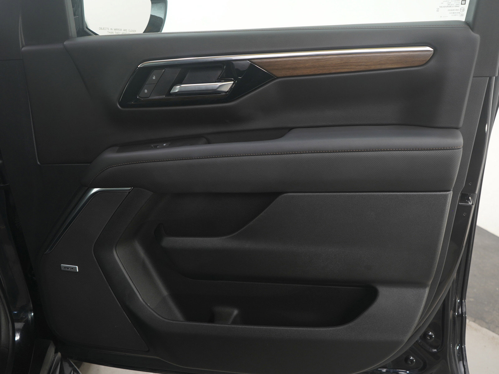 Used 2025 Chevrolet Tahoe High Country w/ Sun And Tow Package image 14