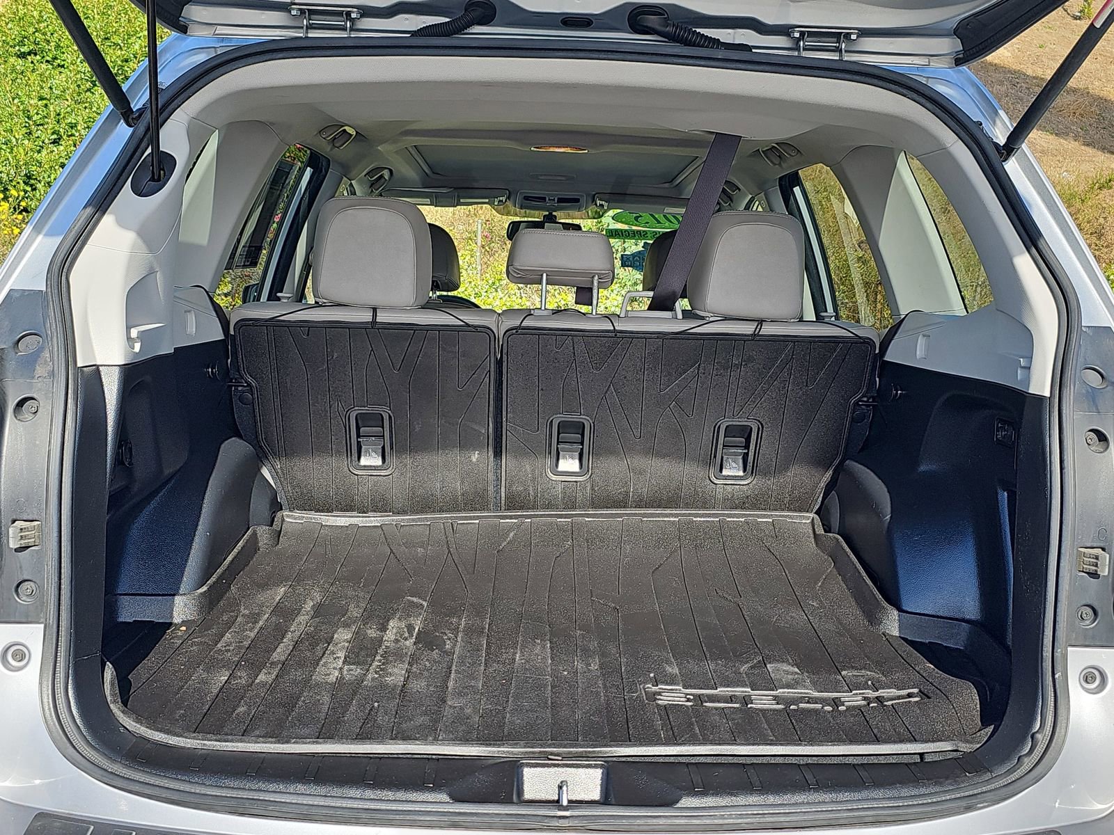 Used 2015 Subaru Forester 2.5i Limited w/ Popular Package #2 AWD/4WD image 12